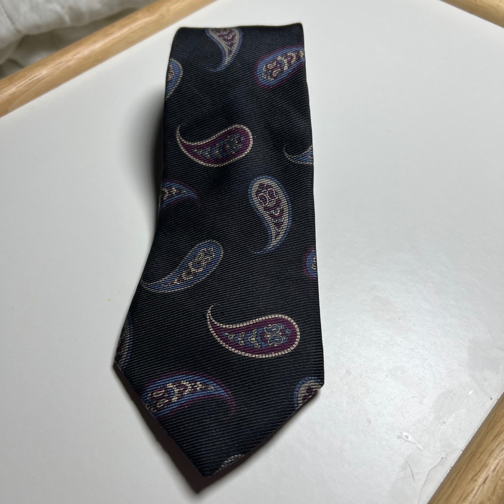 Damon Mens Necktie 100% Silk Paisley Black One‎ Size